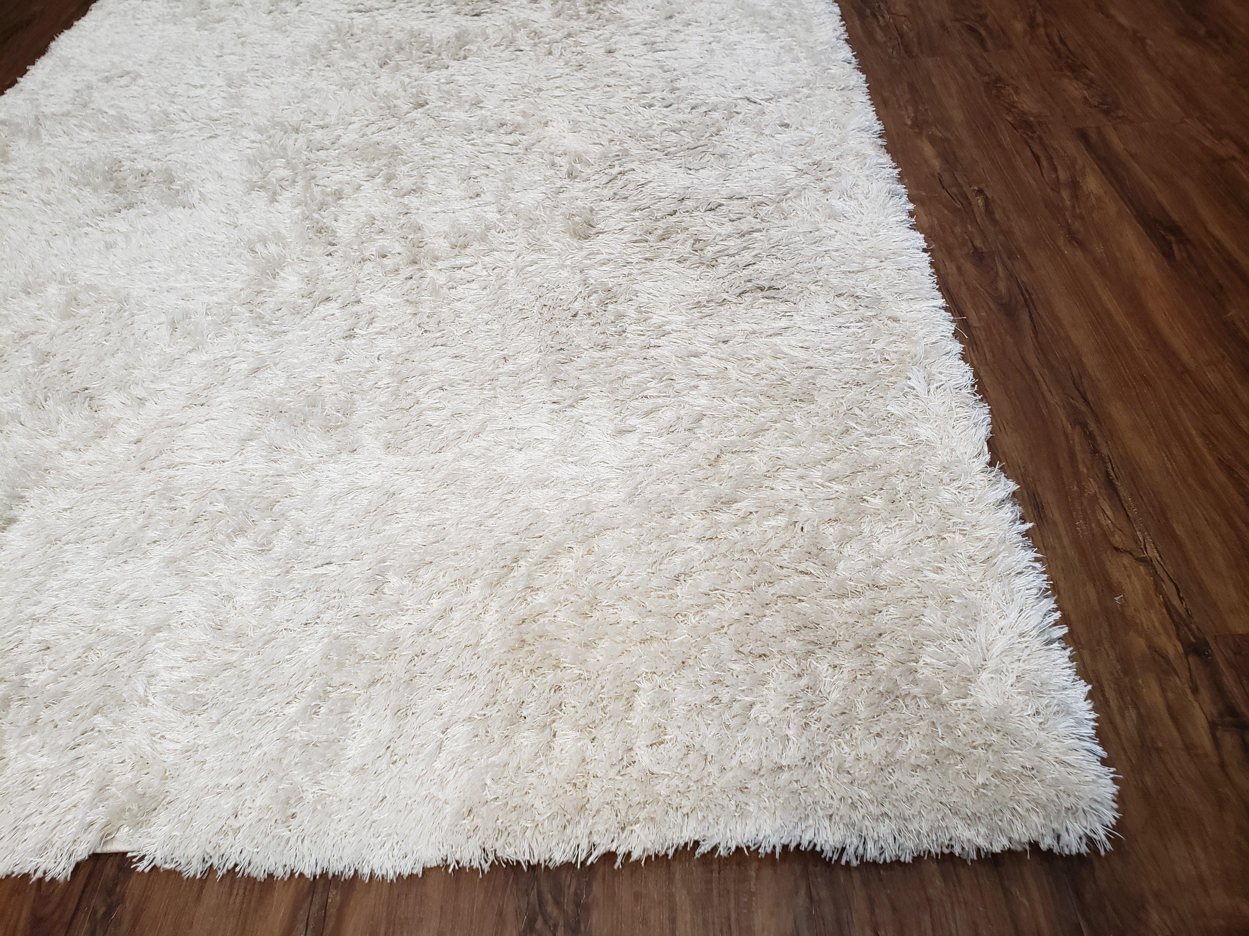 Safavieh Shag Rug 5x8, Pearl White Color, Isaac Mizrachi Shag