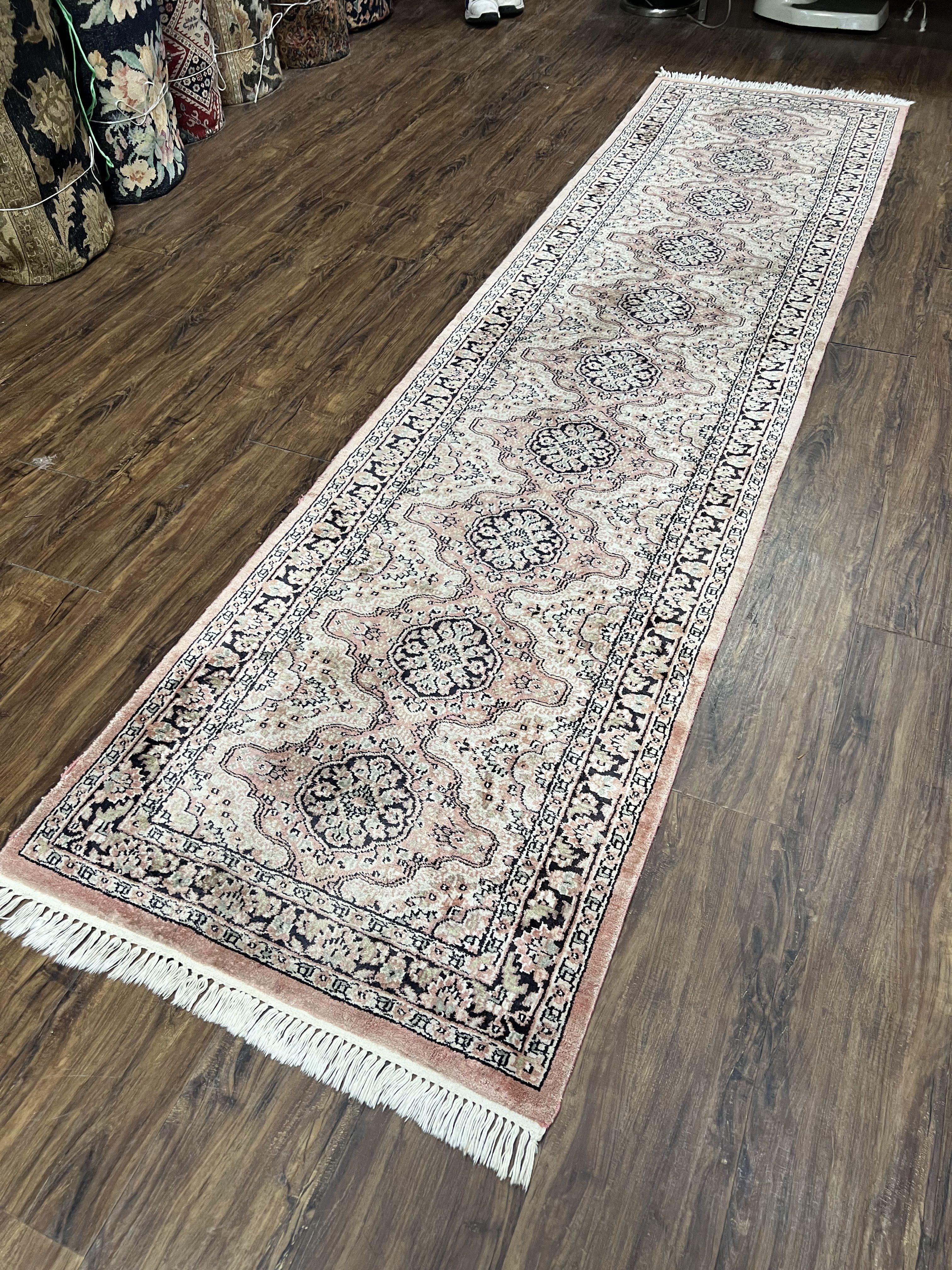 Silk Kashmiri Runner 2.7 x 10 ft Vintage Rug, Ivory Pastel Pink, Hand-Knotted Vintage Runner, Hallway Carpet, Indian Rug Medallion Runner - Jewel Rugs