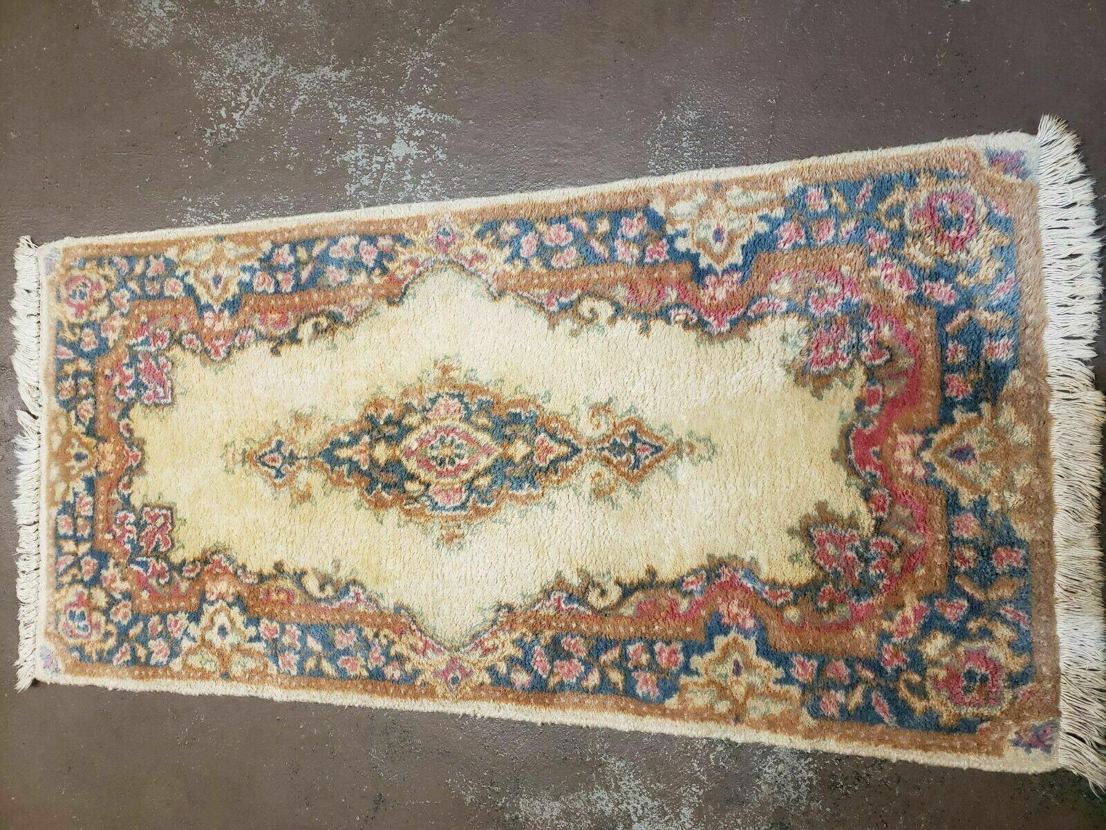 2' X 4' Vintage Floral Oriental Wool Rug Medallion Open Field Ivory Beige Nice - Jewel Rugs