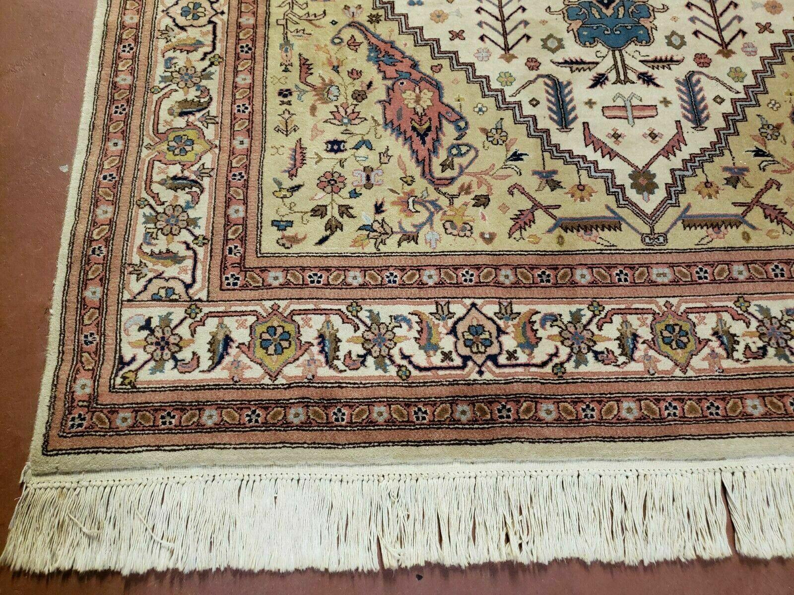 5' X 7' Vintage Handmade Turkish Wool Rug Oriental Carpet Ivory Traditional & Boho Bohemian Style Home Décor - Jewel Rugs