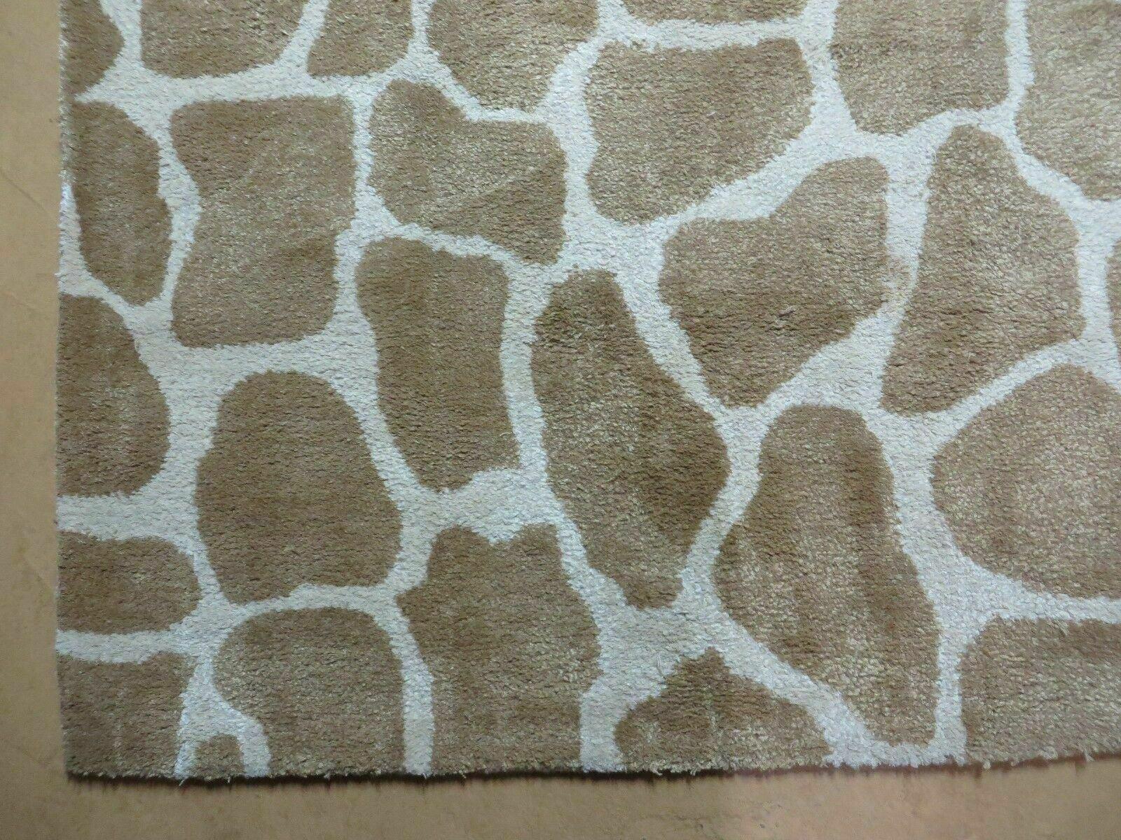 6x9 Safavieh Rug - Jewel Rugs