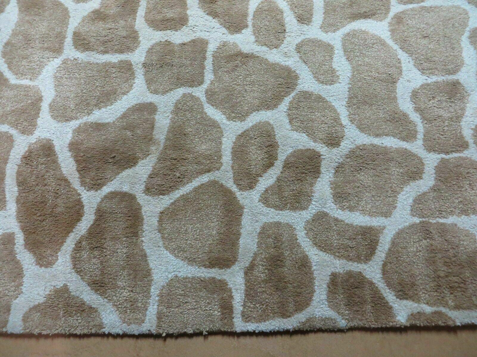 6x9 Safavieh Rug - Jewel Rugs