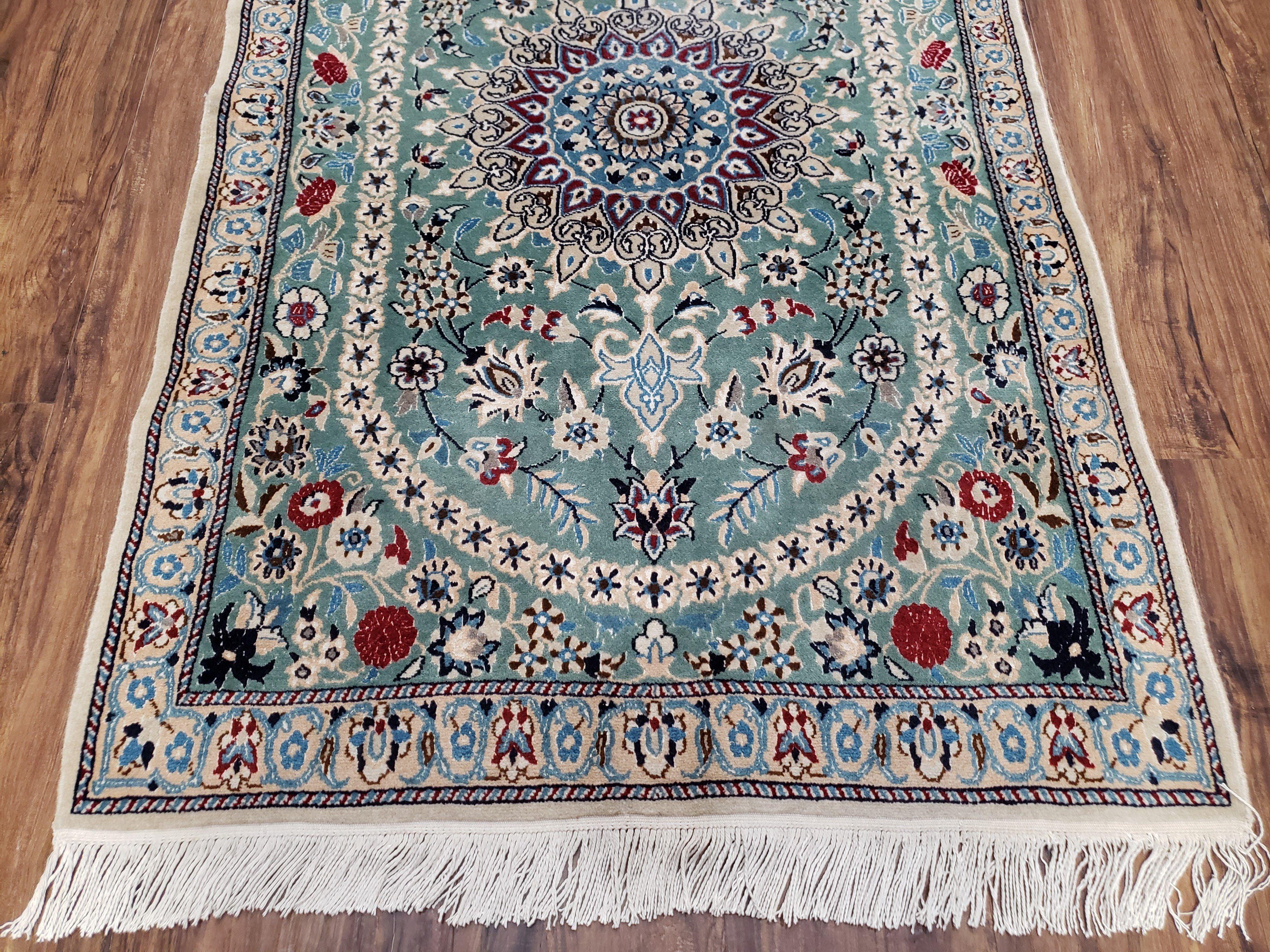 Persian Nain Rug, Green and Beige, Wool and Silk, Hand-Knotted, Floral Medallion, 2'10" x 4'3", 6-La - Jewel Rugs