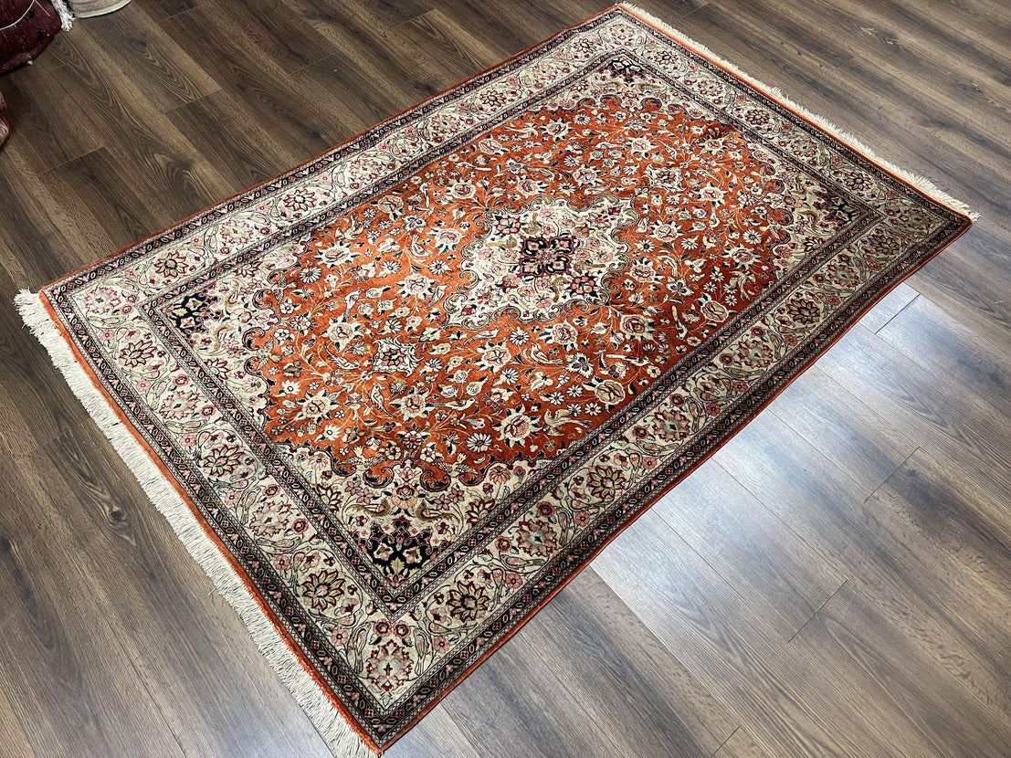 5x7 Medallion Silk carpet, Kashmir Silk Rug